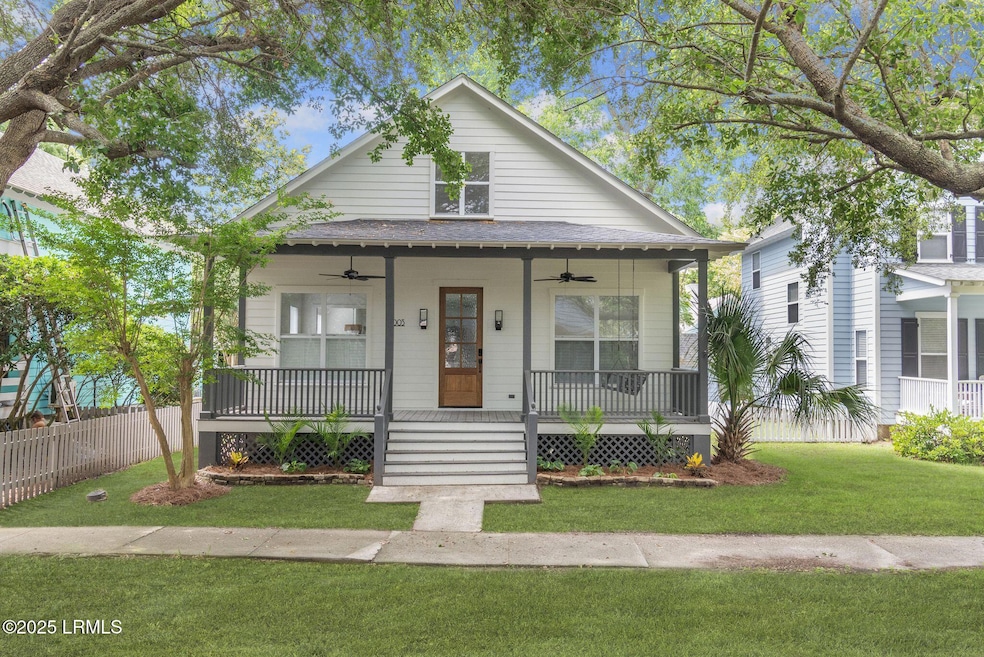 1003 10th St, Port Royal, SC 29935 - photo 1