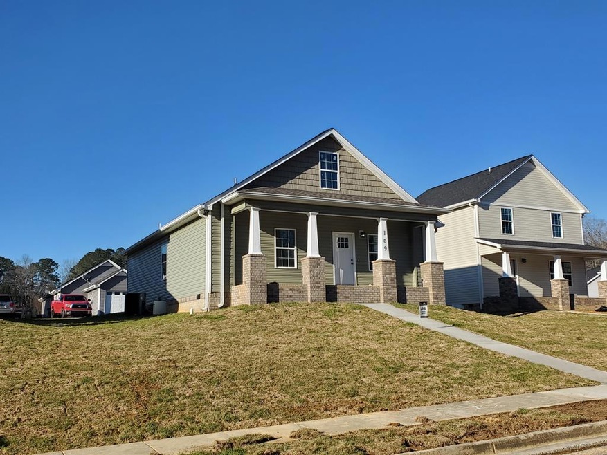 109 Arthur St, Dalton, GA 30721 - photo 1