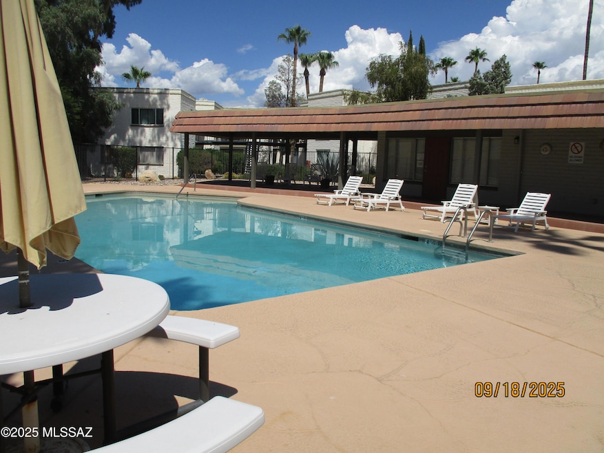 8450 E Old Spanish Trail unit 242, Tucson, AZ 85710 - photo 1