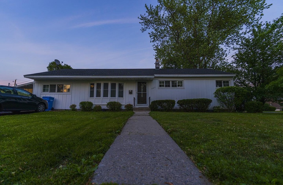 245 Whitehall Rd, Albany, NY 12209 - photo 1