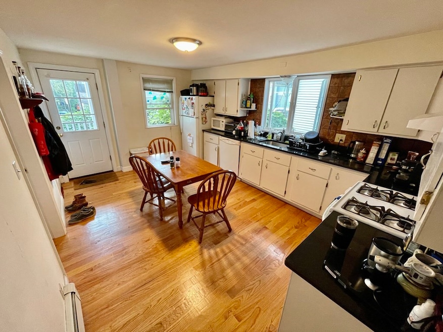 238 Cedar St unit 1, Somerville, MA 02145 - photo 1