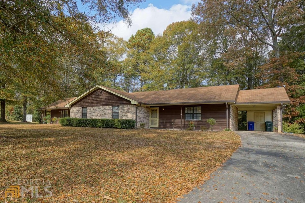 1052 Pine St NE, Conyers, GA 30012 - photo 1