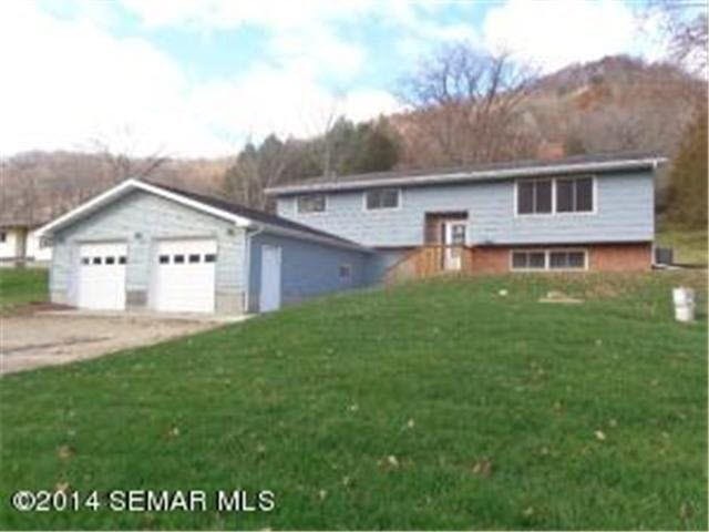 460 Valleyview Rd, Dakota, MN 55925 - photo 1