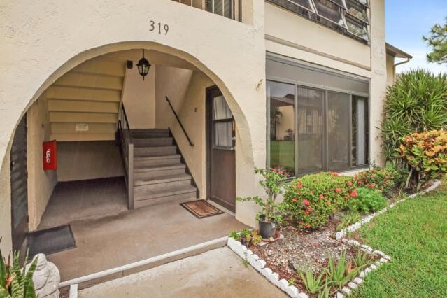 319 Pine Ridge Cir unit B-1, Greenacres, FL 33463 - photo 1