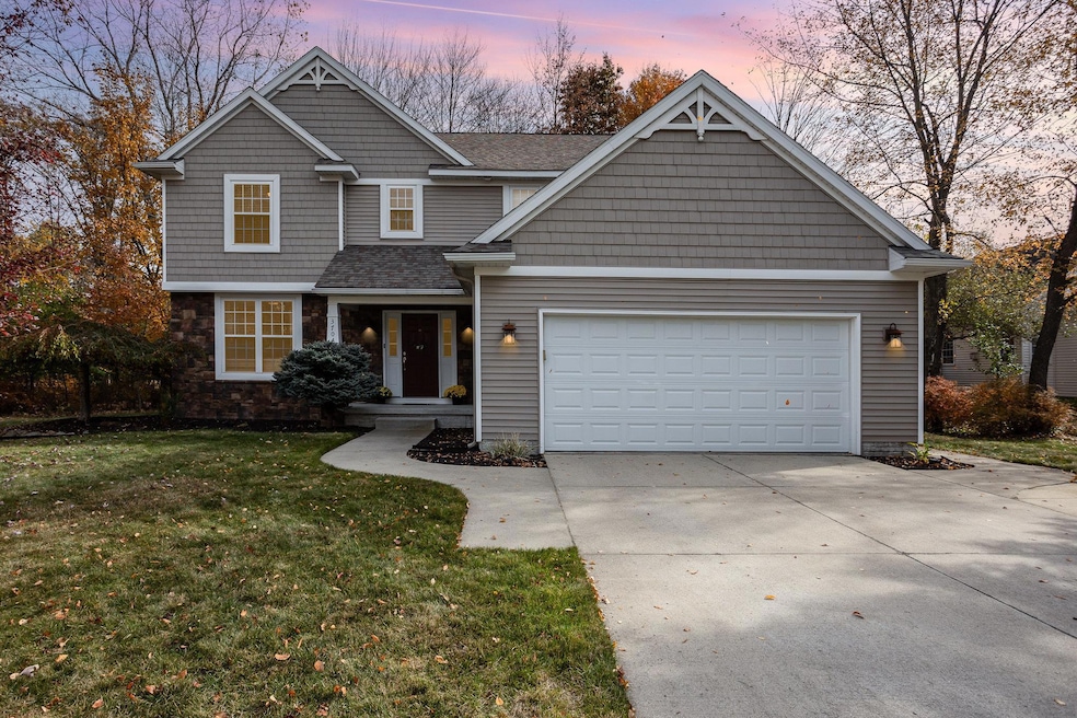 3704 Aspen Way, Midland, MI 48642 - photo 1