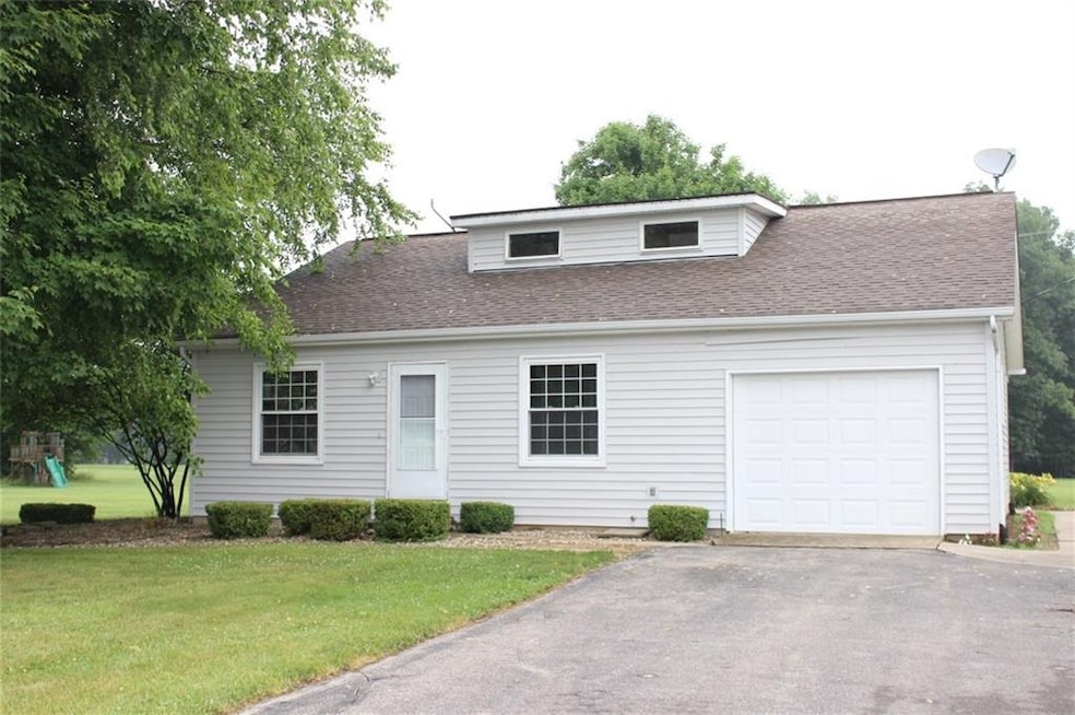 1050 E Niagara Trail, Greensburg, IN 47240 - photo 1