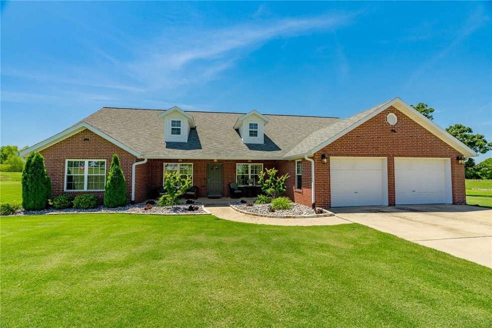 Welcome to 10835 Blue Sky Road, Farmington, AR