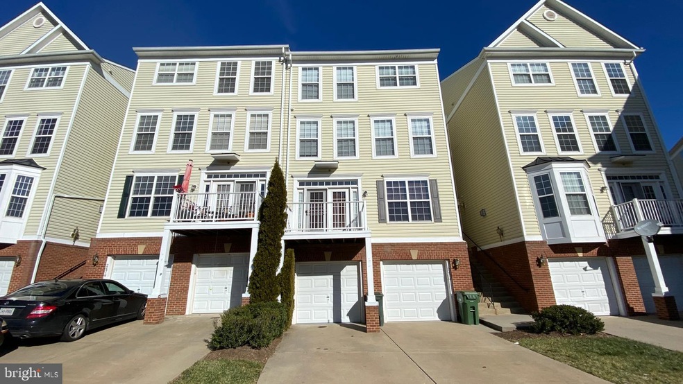 2472 Curie Ct unit 13, Herndon, VA 20171 - photo 1