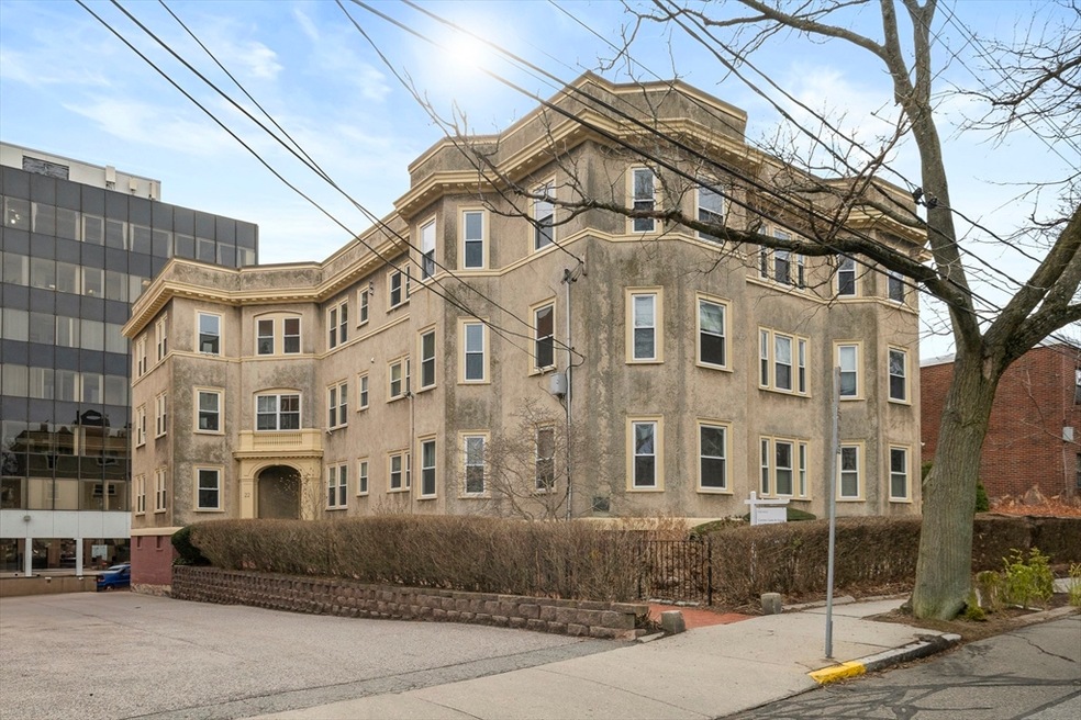 Sold $995,000 • Co-Listing Agent