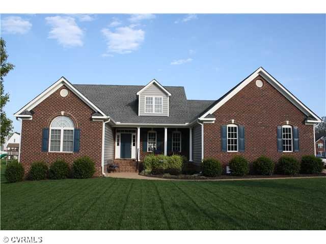 9338 Crestfield Dr, Mechanicsville, VA 23116 - photo 1