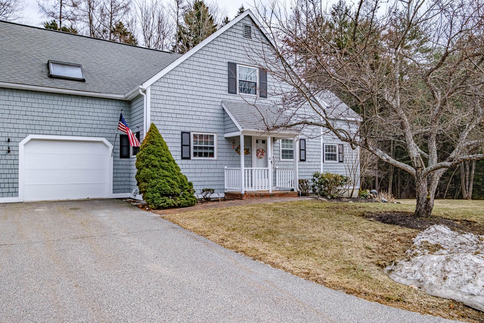 10 Lupine Ct, Yarmouth, ME 04096 - photo 1
