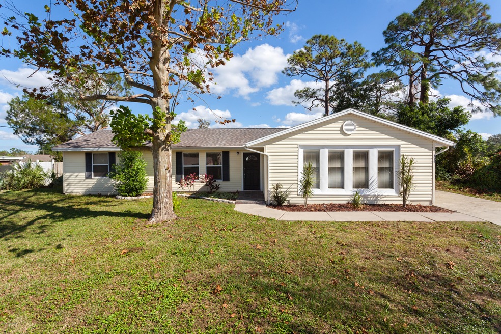 6039 Apple Ave-10