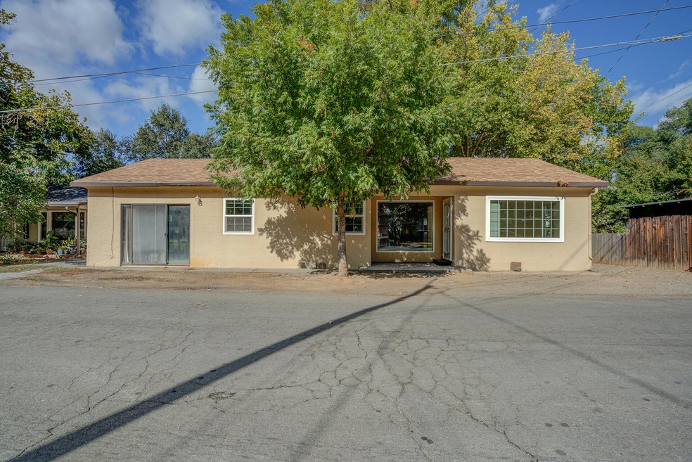 2230 Concord Ln, Redding, CA 96001 - photo 1