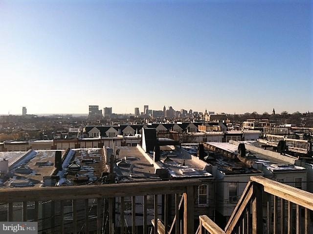 722 S Curley St, Baltimore, MD 21224 - photo 1