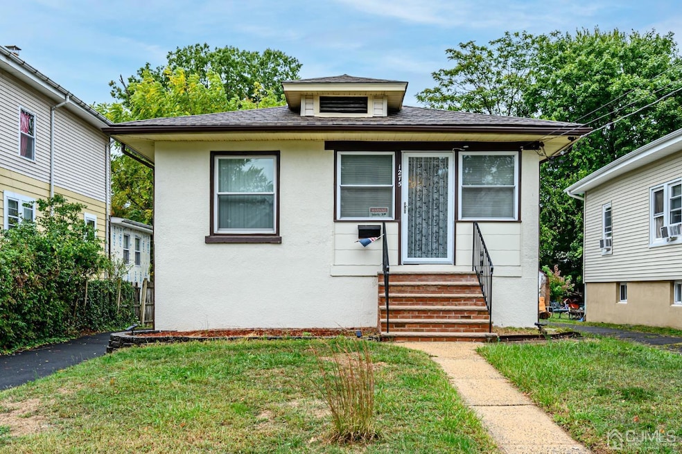 Sold $300,000 • Co-Listing Agent