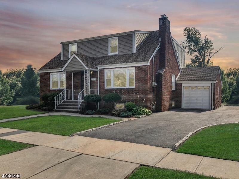 851 Seymour Ave, Linden, NJ 07036 - photo 1