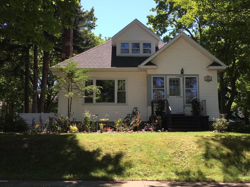 461 Third St, Manistee