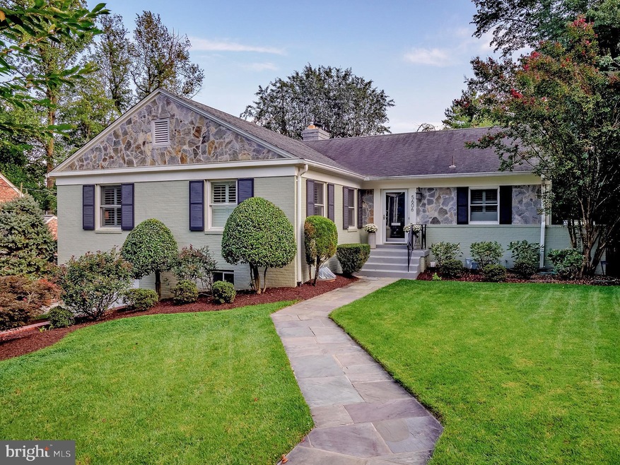 Sold $1,420,000 • Co-Listing Agent