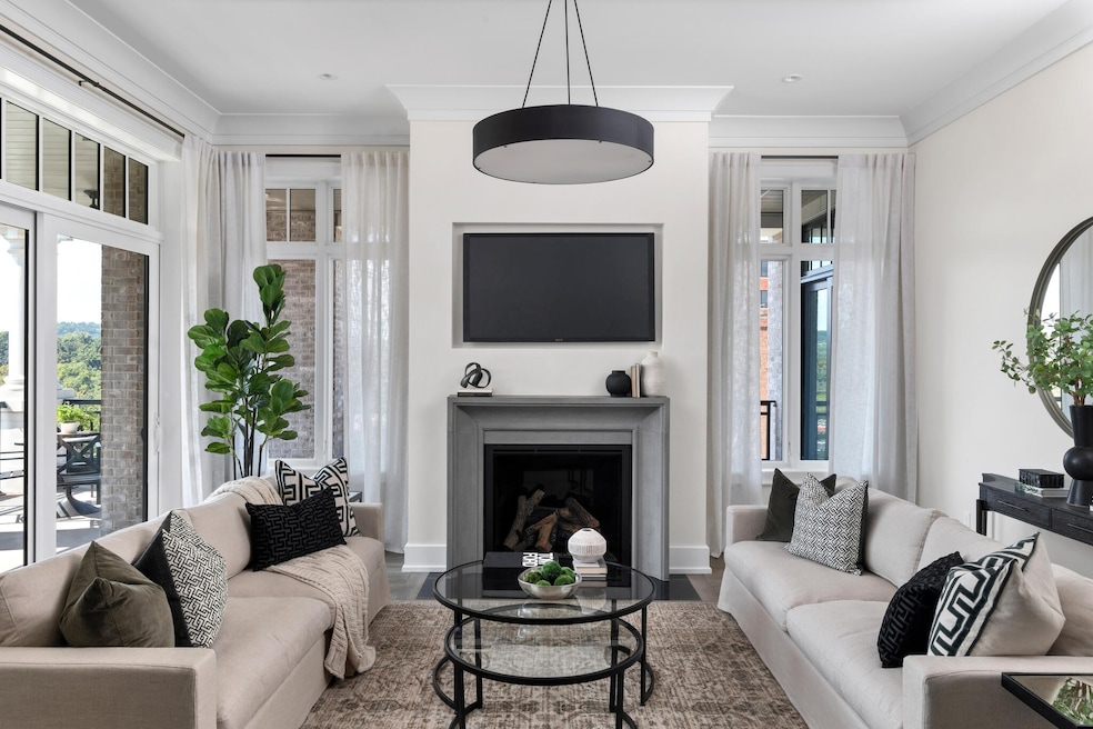 For Sale $3,588,000 • Co-Listing Agent