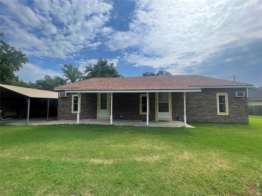 718 N G St, Eufaula, OK 74432 - photo 1
