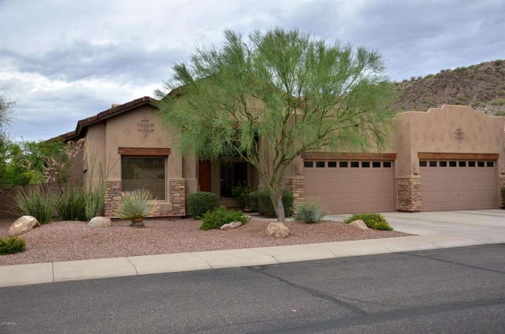 SUPERB SAGUARO MOUNTAIN HOME