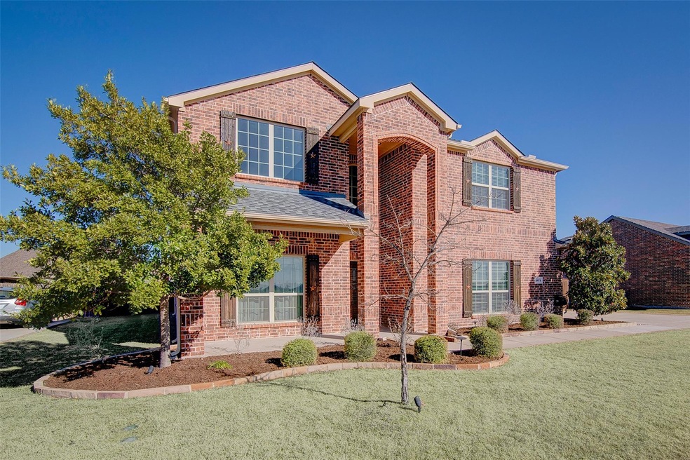 1071 W Sunset Blvd, Celina, TX 75009 - photo 1