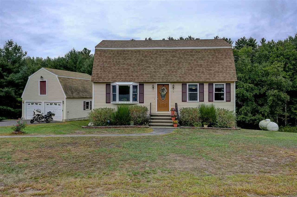 3 Gordon Ave, Pelham, NH 03076 - photo 1