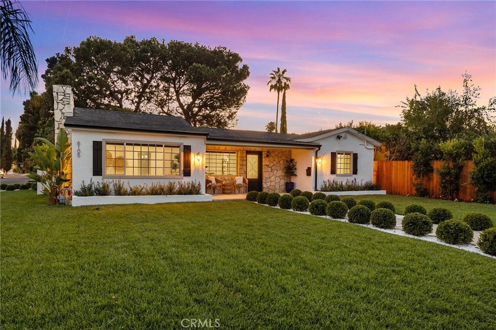 Sold $1,585,000 • Co-Listing Agent