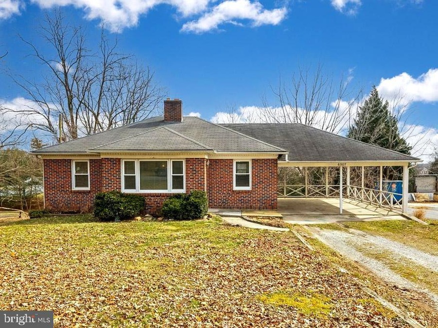6307 Barnett Ave, Sykesville, MD 21784 - photo 1