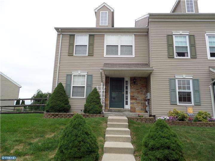 34 Bryant Dr, Perkasie, PA 18944 - photo 1