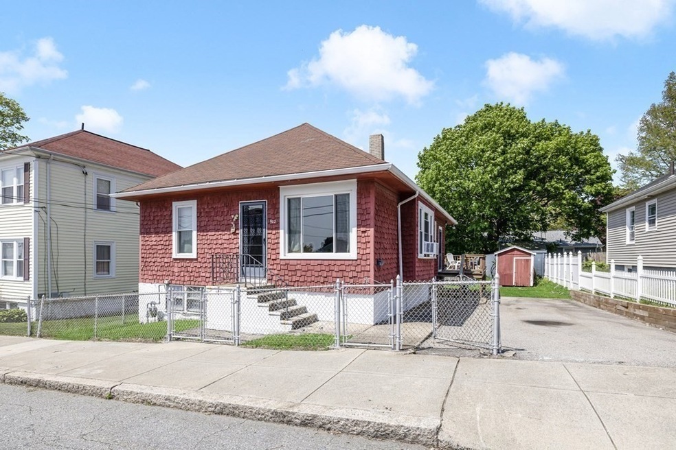 402 Woodman St, Fall River, MA 02724 - photo 1