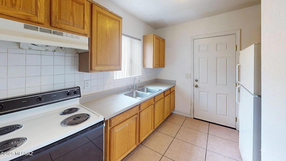 1297 E 25th St, Tucson, AZ 85713 - photo 1