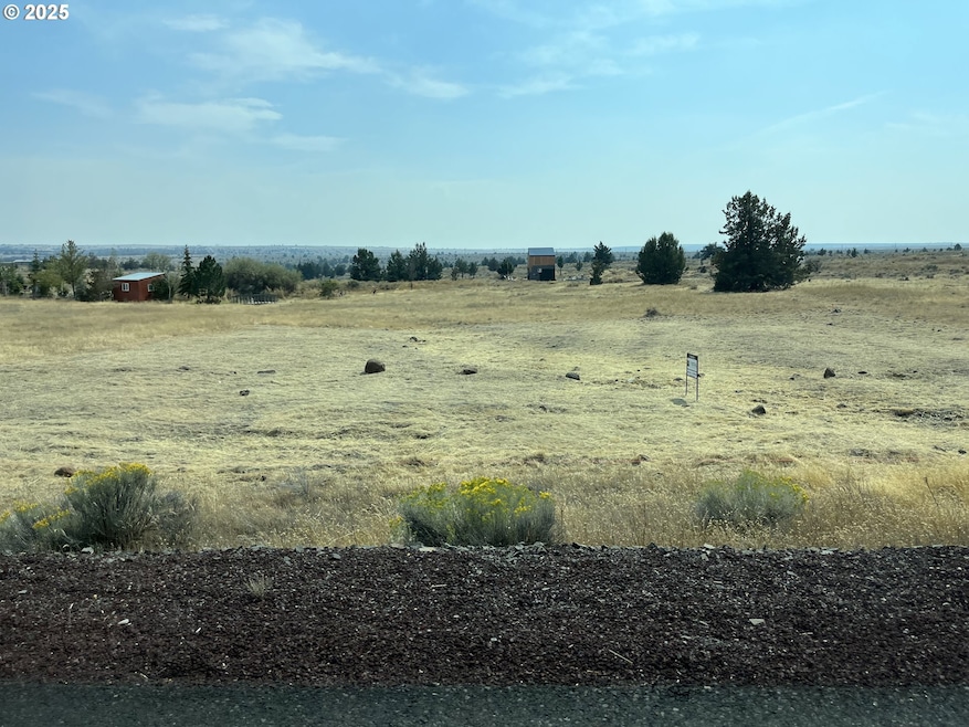 0 N Hwy 97 unit 676024109, Shaniko, OR 97057 - photo 1