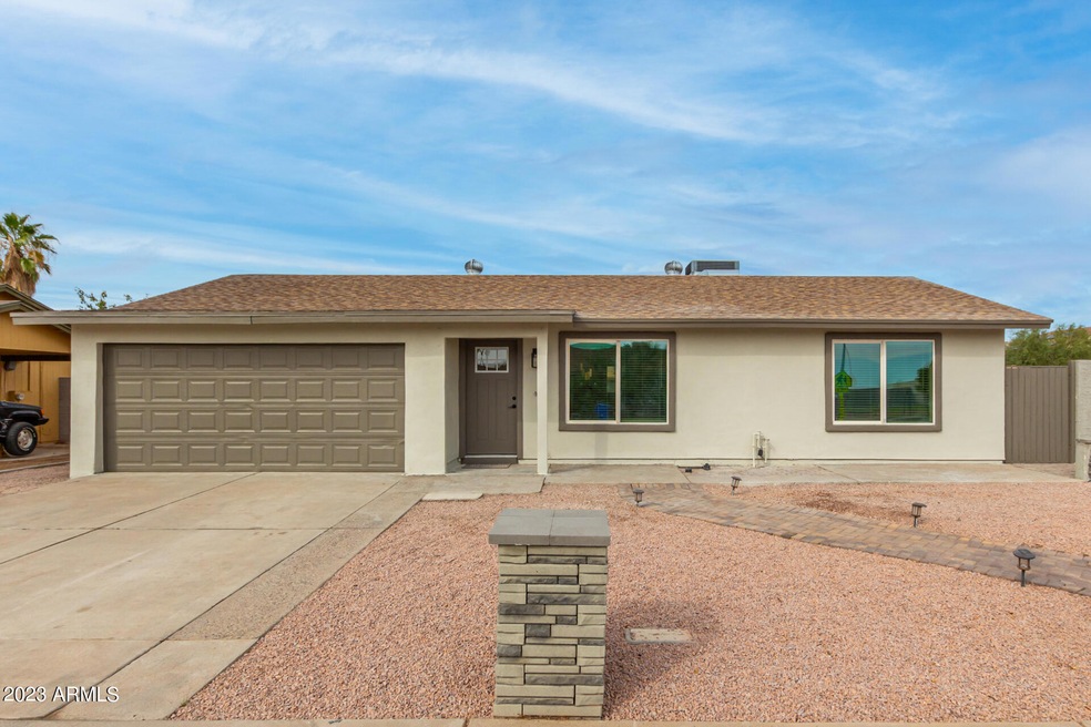 2762 E Michigan Ave, Phoenix, AZ 85032 - photo 1