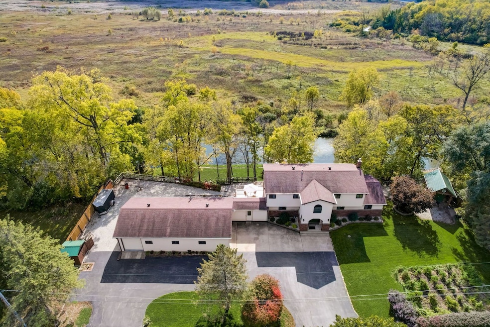 909 Nippersink Rd, Spring Grove, IL 60081 MLS MRD11909889