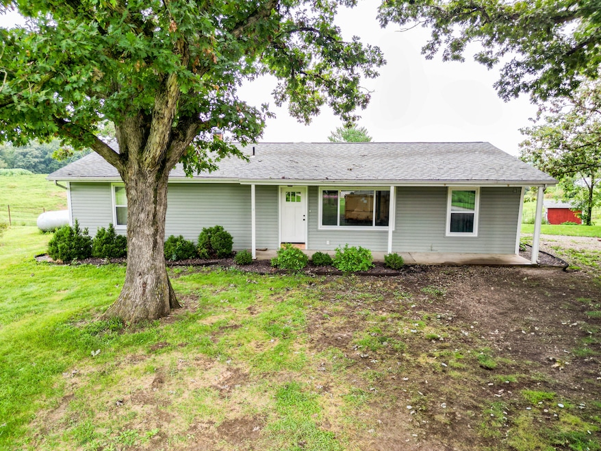 1852 Highway T, Higbee, MO 65257 - photo 1