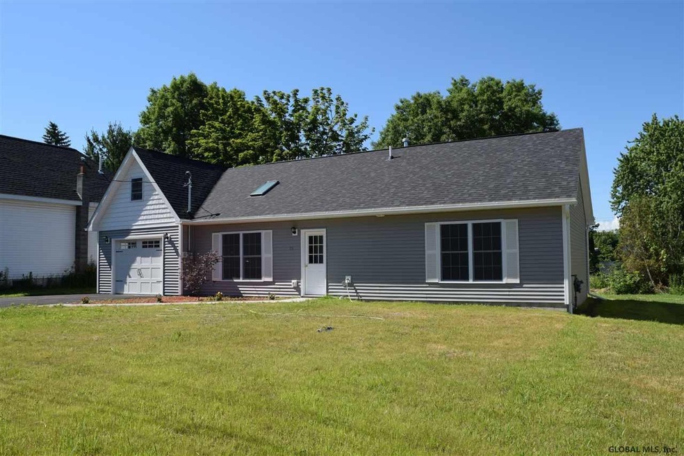 21 Michigan Ave, Rensselaer, NY 12144 - photo 1