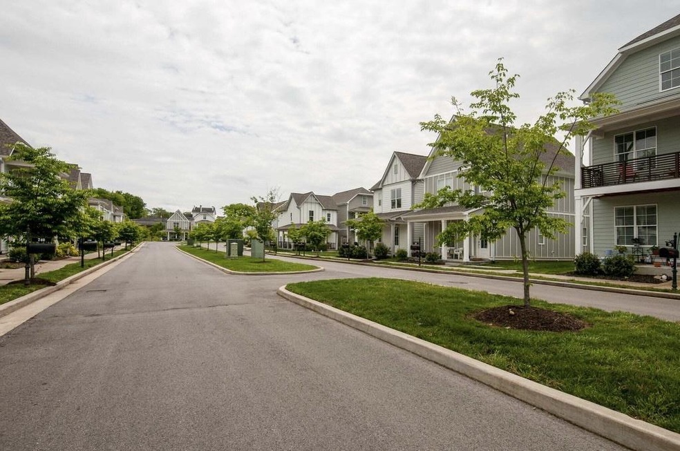 You will love the community feel of Cottage Park! Just minutes to downtown and all of the hot spots in East Nashville! 