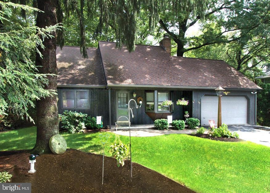 167 Longenecker Rd, Mount Joy, PA 17552 - photo 1