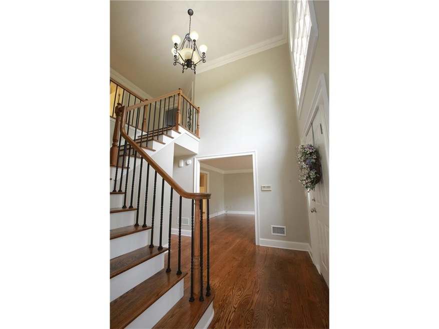 730 Saddlebrook Close, Roswell, GA 30075 - photo 1