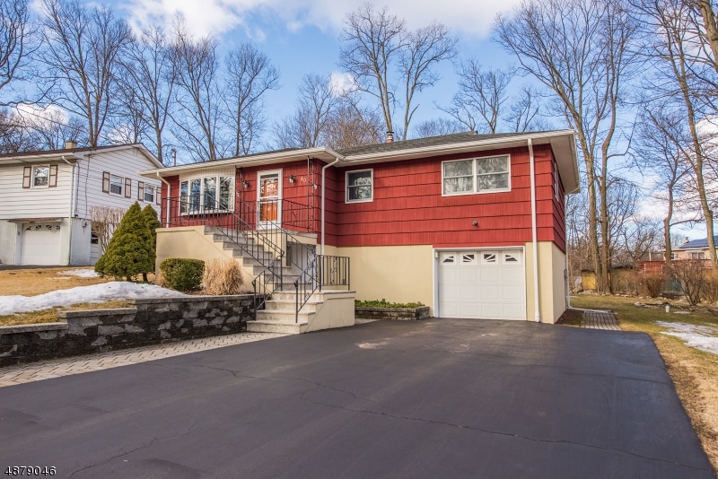 40 Mast Rd, Hopatcong, NJ 07843 - photo 1