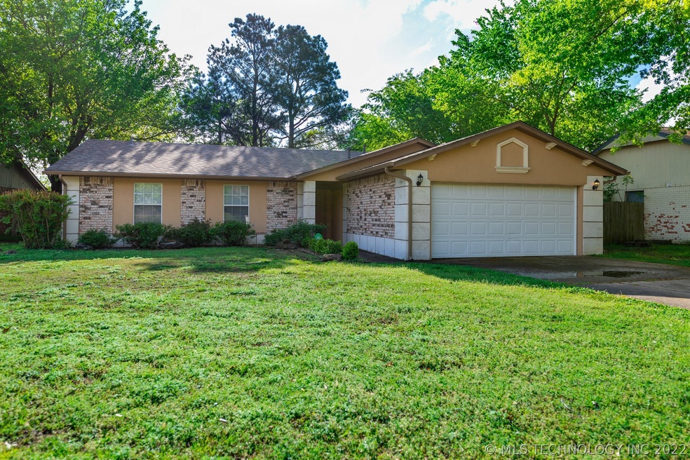 4905 S Ironwood Ave, Broken Arrow, OK 74011 - photo 1