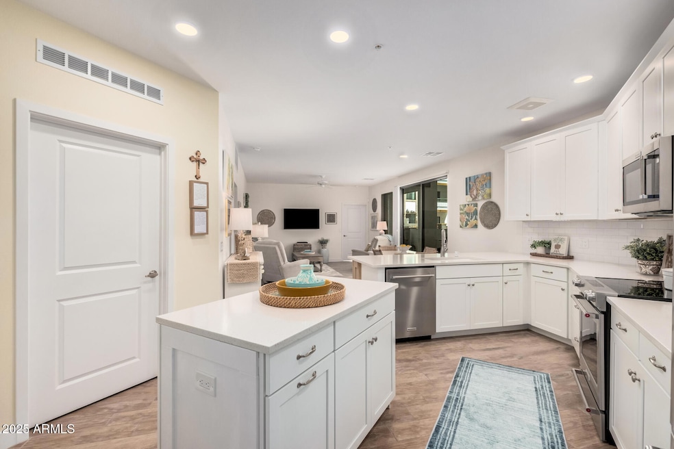 The Cays at Ocotillo unit 163, Chandler, AZ 85248 - photo 1