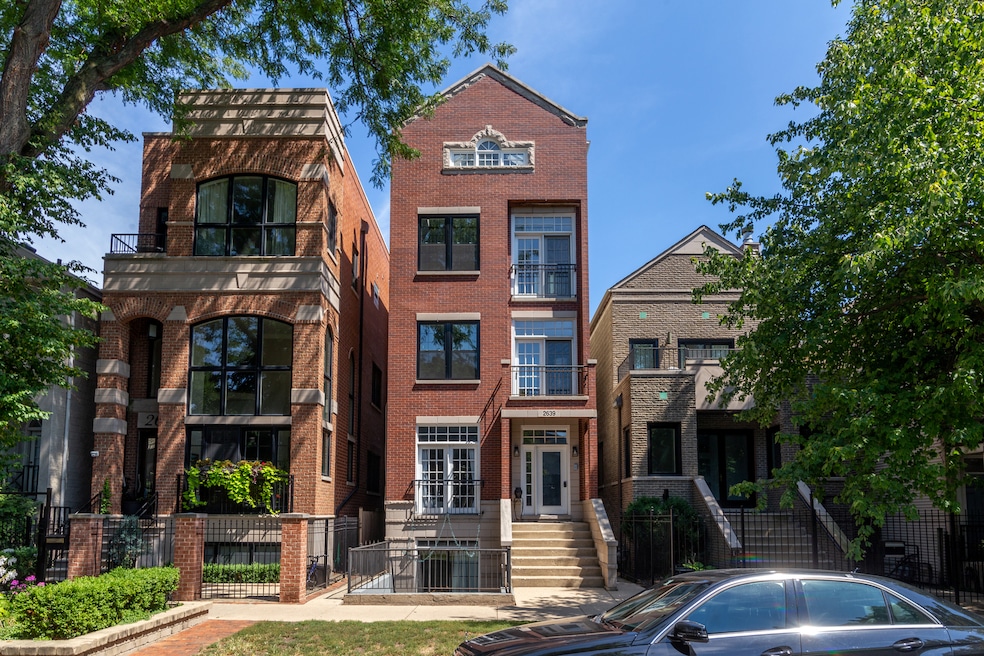 2639 N Wayne Ave unit 3, Chicago, IL 60614 - photo 1