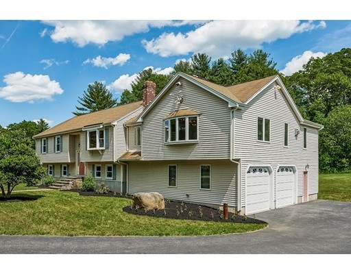 296 Blackstone St, Bellingham, MA 02019 - photo 1