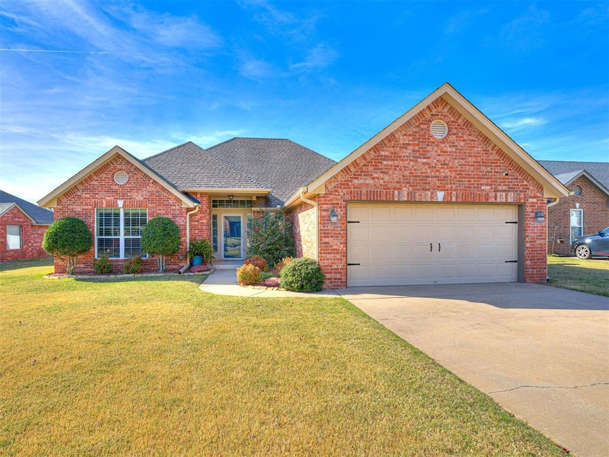 1602 Cedar Bend Ct. has excellent curb appeal!