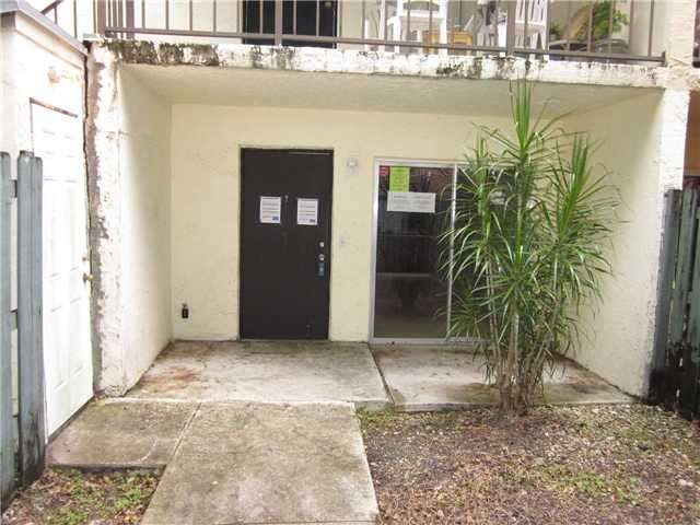 15401 SW 81st Circle Ln unit 11, Miami, FL 33193 - photo 1