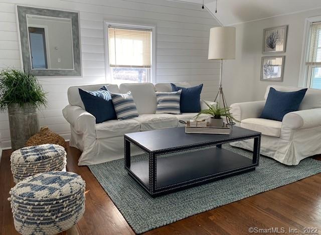 1004 Reef Rd unit Garage Apartment, Fairfield, CT 06824 - photo 1