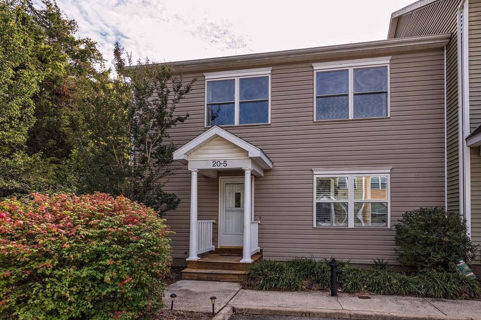 20-5 Beverly Ct