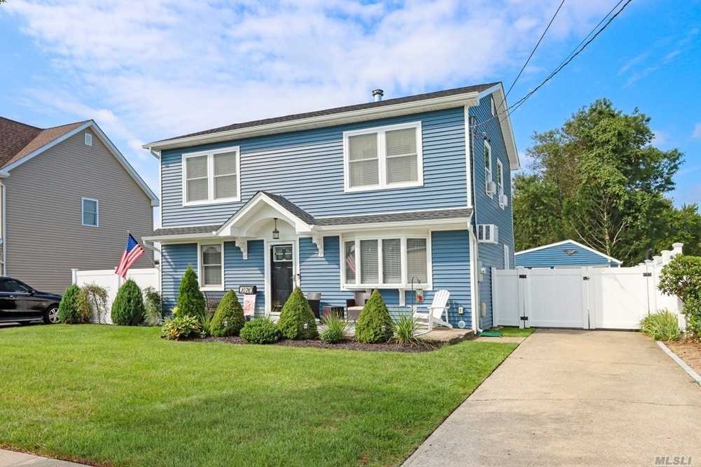 1076 Ava Rd, Merrick, NY 11566 - photo 1